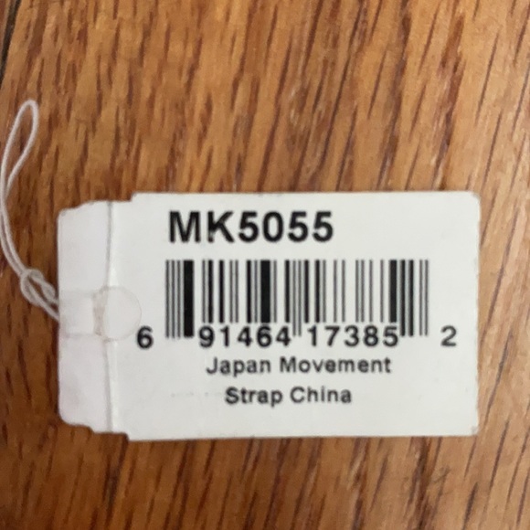 Watch - Picture 3 of 5